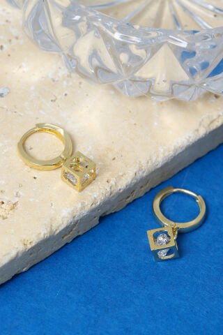 14 Ayar Altın Küp İçerisinde Taş Sallantılı Halka Küpe