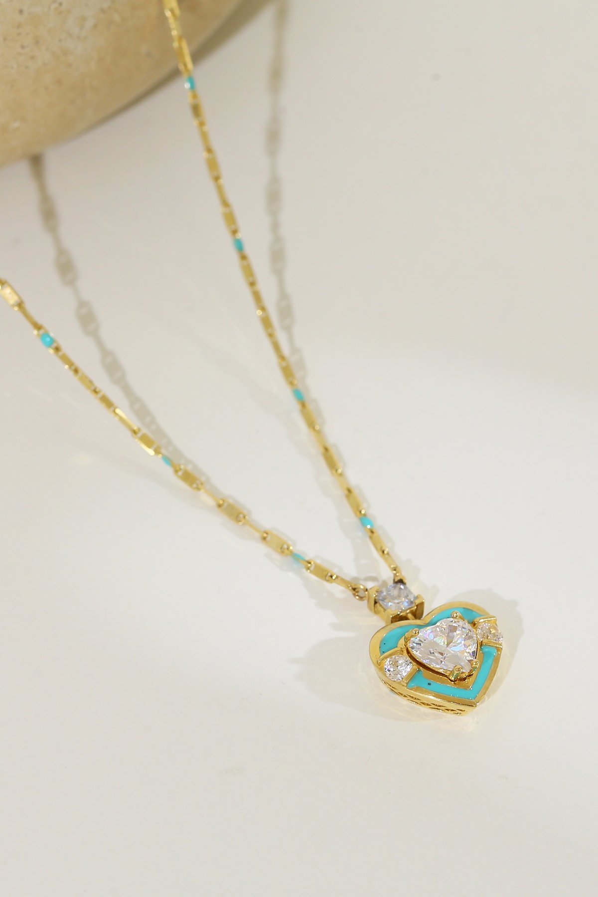 14 Ayar Altın Mavi Mineli Kalpli Kolye