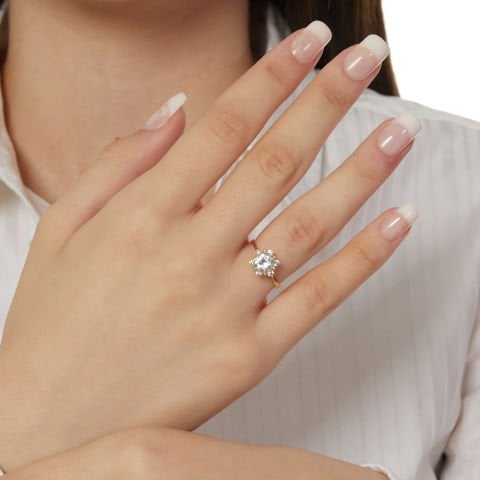 Lotus Pırlanta Modeli Tektaş Altın Yüzük