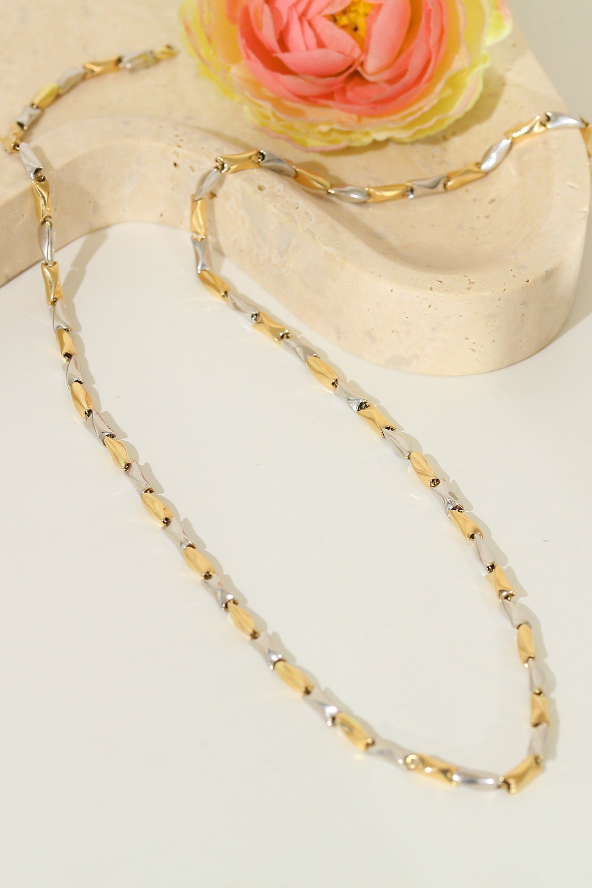 14 Ayar Altın İki Renkli Modern Tasarım Zincir Kolye