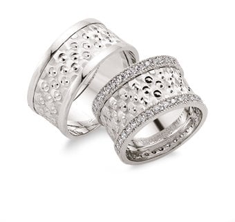 Beyaz Noktalı El işi Alyans