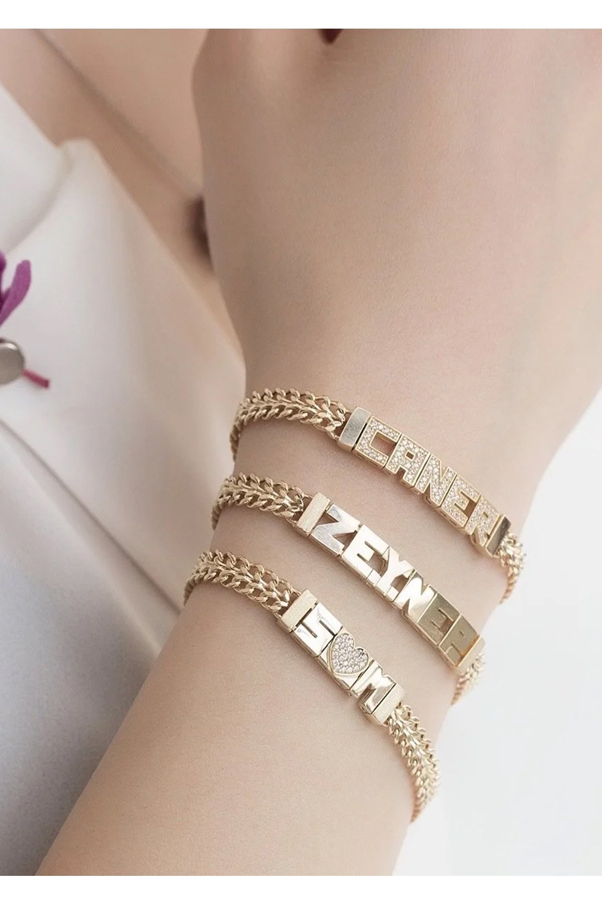 14 Ayar Altın Kişiye Özel İsimli Bileklik